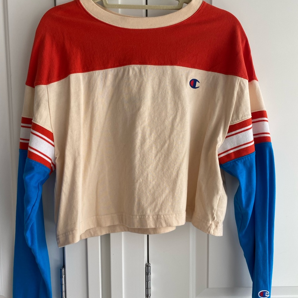 Women’s Champion cropped sweatshirt - size L